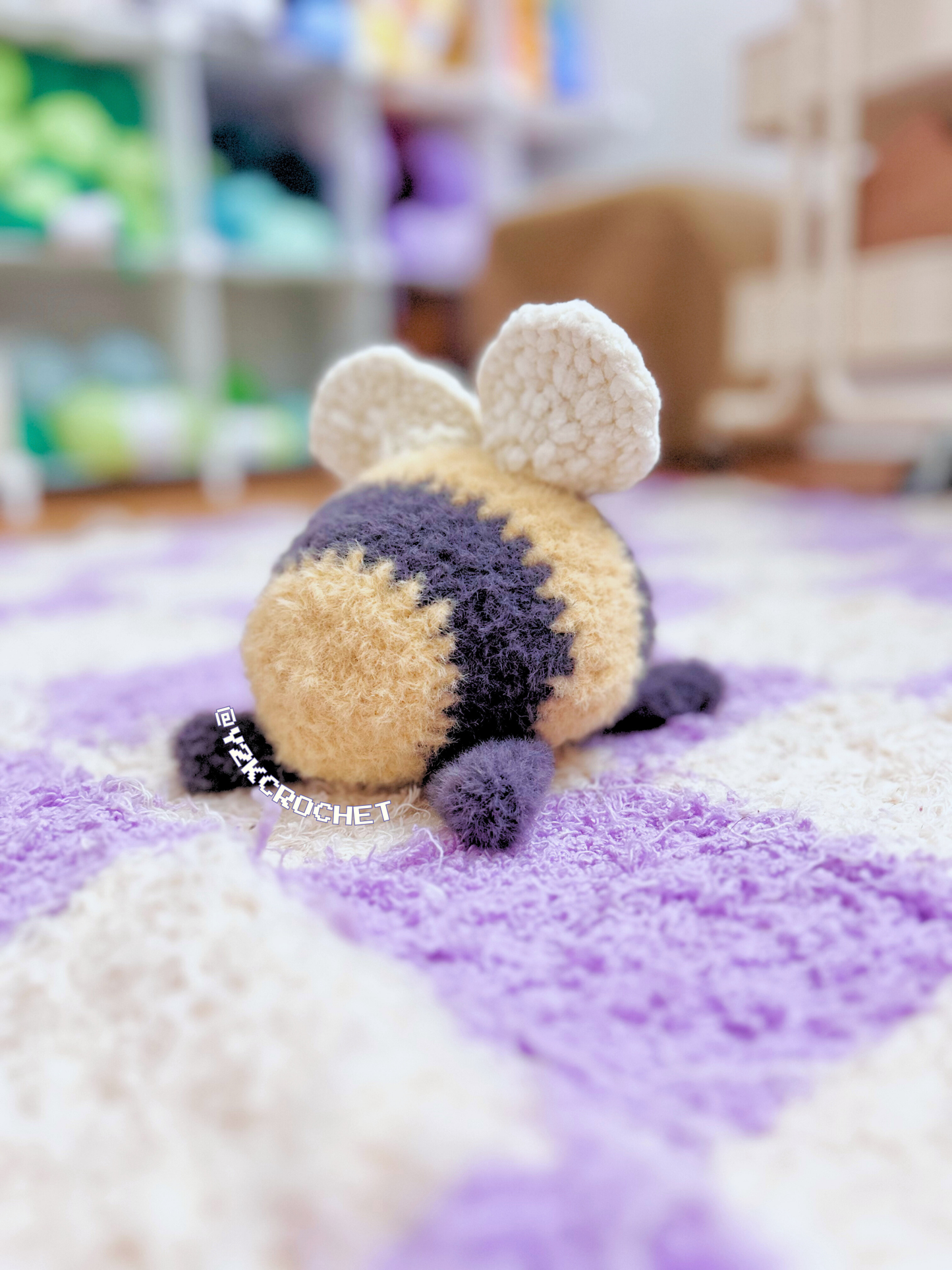 DIGITAL PATTERN: Barnaby the Splooting Bumblebee - Crochet Pattern