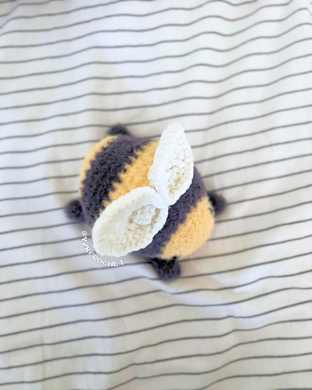 DIGITAL PATTERN: Barnaby the Splooting Bumblebee - Crochet Pattern